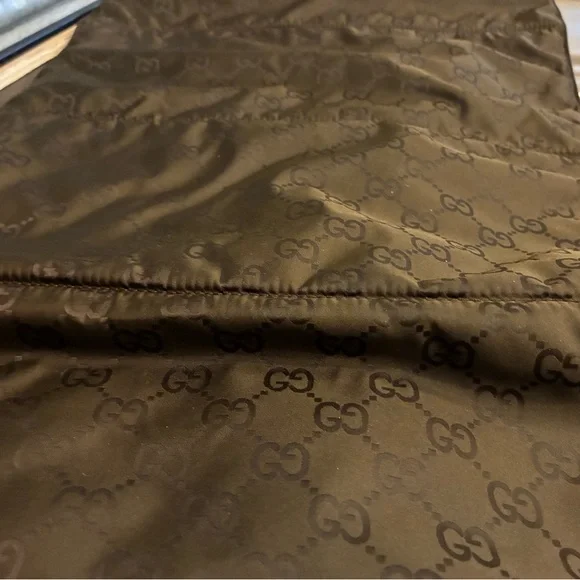 Gucci Beige and Red Baby Bag - Picture 4 of 4